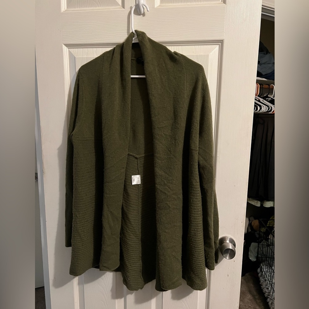 Women’s Charter Club Luxury Cashmere Sweater Size Large